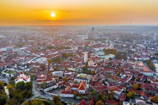 GoVilnius-Panorama-Sunset-Oldtown-AugustasDidzgalvis.jpg