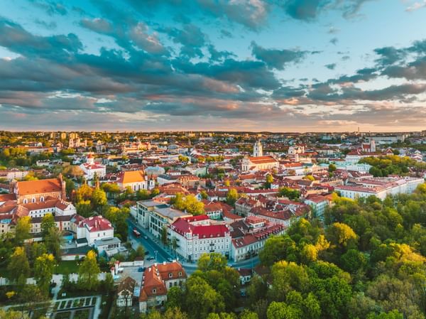 GoVilnius-Panorama-Sky-Green-Andrius-Aleksandravicius.jpg