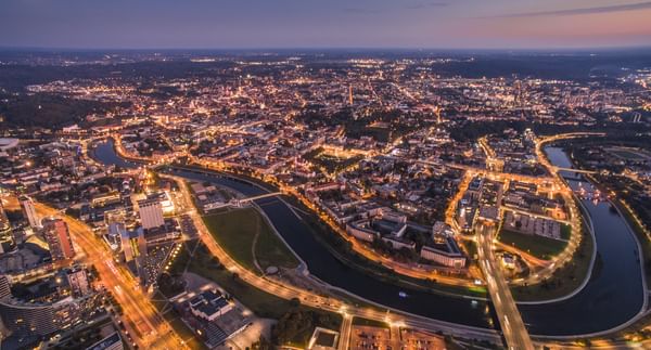 GoVilnius-Vilnius-Panorama-Night-GabrielKhiterer.jpg