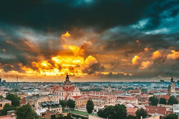 GoVilnius-Oldtown-Vilnius-Sunset-Andrius-Aleksandravicius.jpg