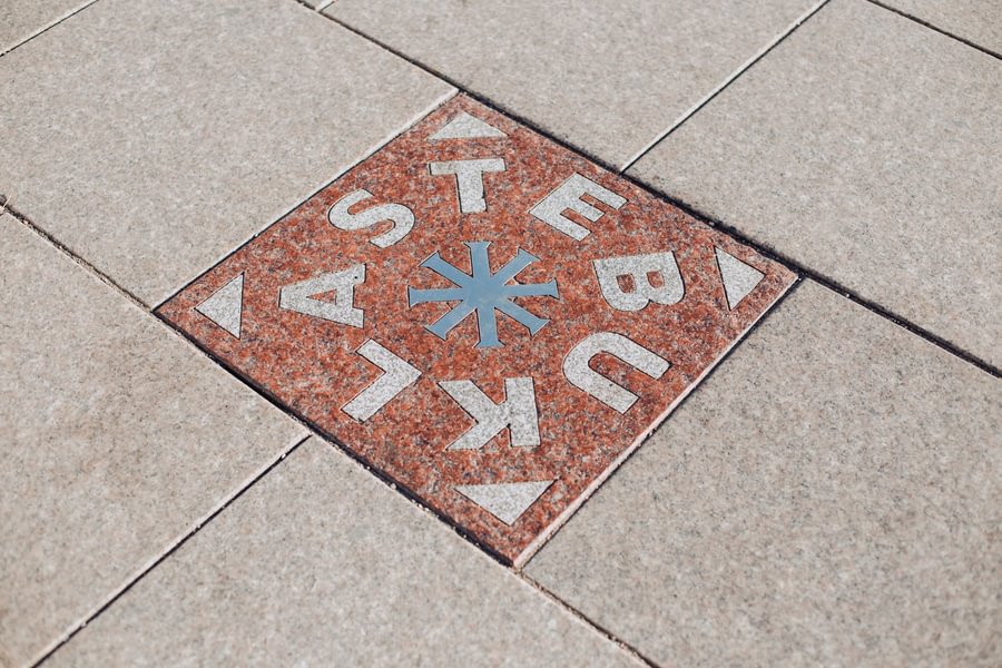 The Miracle Tile — Magic, įdomus faktas apie Vilnių
