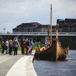 Educational tour on a Viking ship 