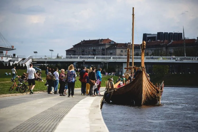 Educational tour on a Viking ship 
