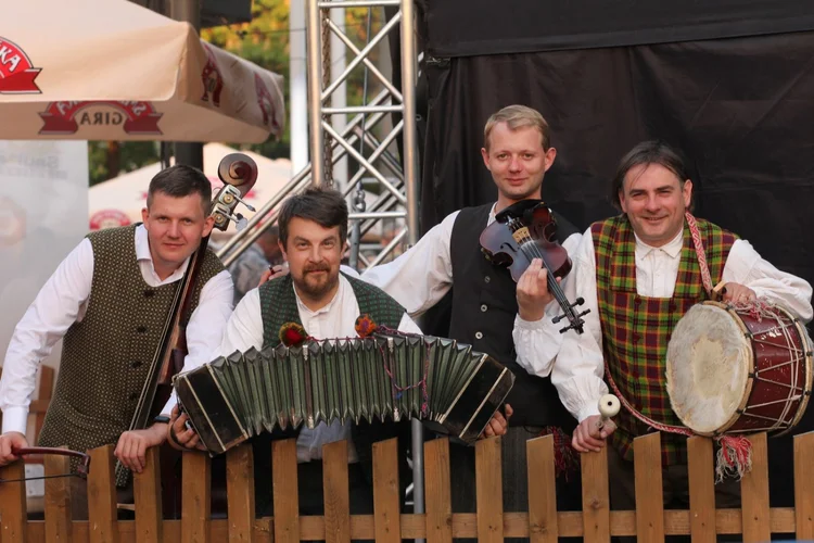 Traditionelles Abendessen „Folk-Dinner“ 