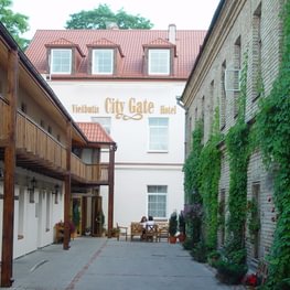 City Gate Hotel