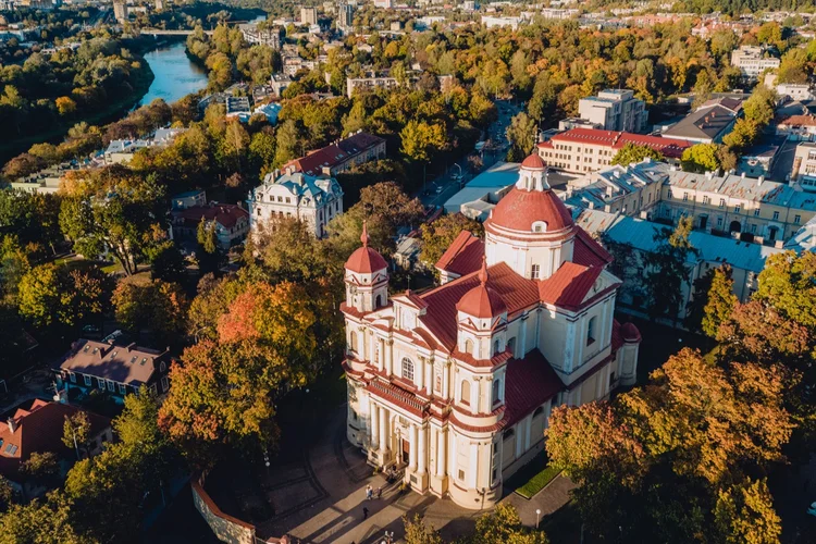 Vilniaus Šv. Apaštalų Petro ir Povilo bažnyčia