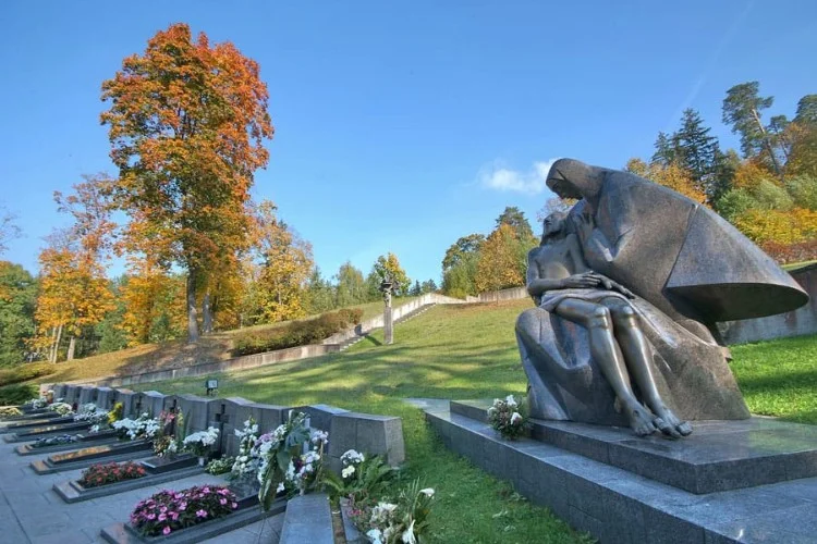 Антакальнисское кладбище 