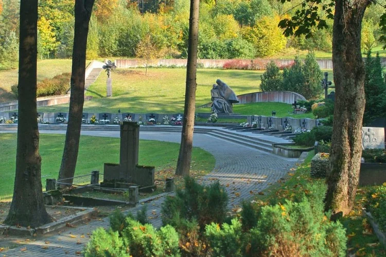 Antakalnis Cemetery 