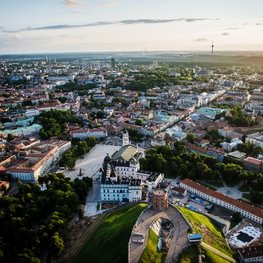 Airbnb and City of Vilnius sign agreement on automated collection of city tax