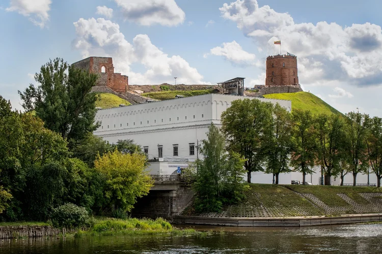 LNDM Taikomosios dailės ir dizaino muziejus 