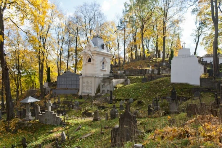 Rasų Cemetery