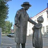 Monument to Zemach Shabad