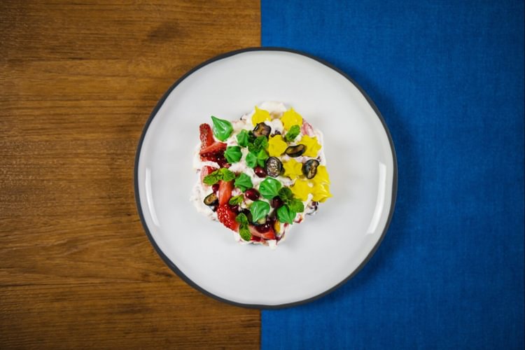 Three-coloured Pavlova embodies the fragility of freedom that was regained by Lithuania