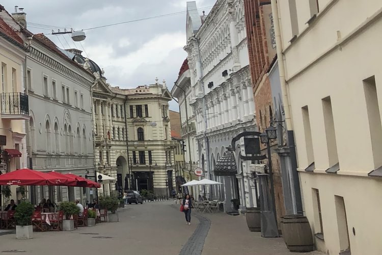 Aušros vartų gatvė