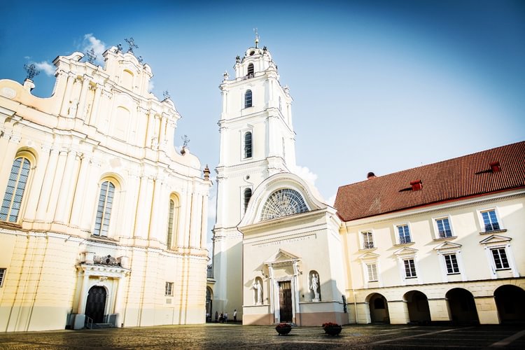 Vilniaus Šv. Jono Krikštytojo ir Šv. Jono apaštalo ir evangelisto bažnyčia