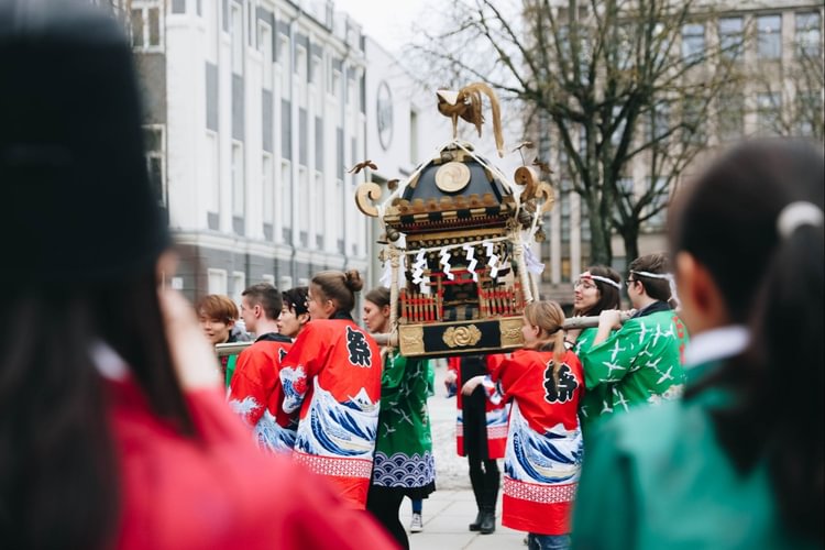 Mikoshi paradas