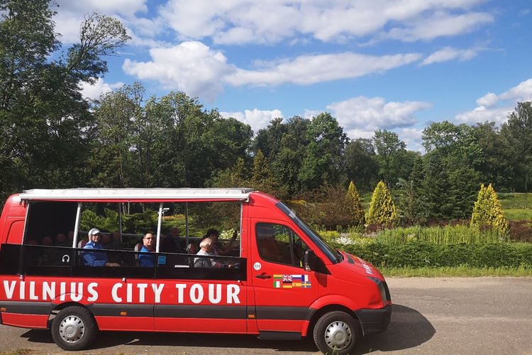 Ekskursija autobusu „VU botanikos sodas Kairėnuose“