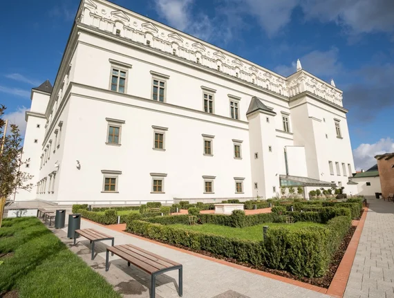 Więcej muzeów w duchu głównego nurtu