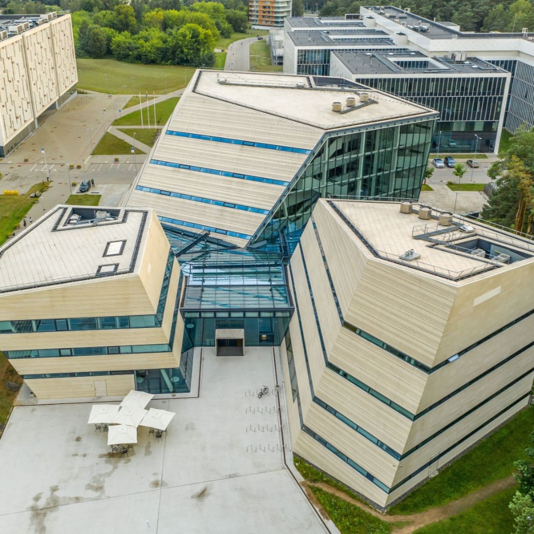 Svarstantiems apie technologijų studijas Vilniuje: į kokias vardines stipendijas galima pretenduoti?