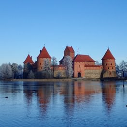 A Day in the Winter Wonderland of Trakai