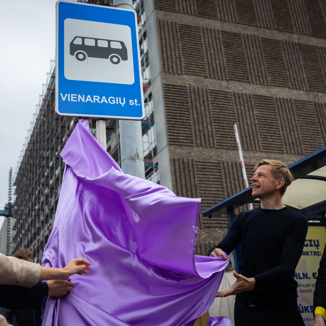 Pažymėdamas „Vinted“ ir „Nord Security“ sėkmę, Vilnius „Spartos“ stotelių pavadinimą keičia į „Vienaragių“