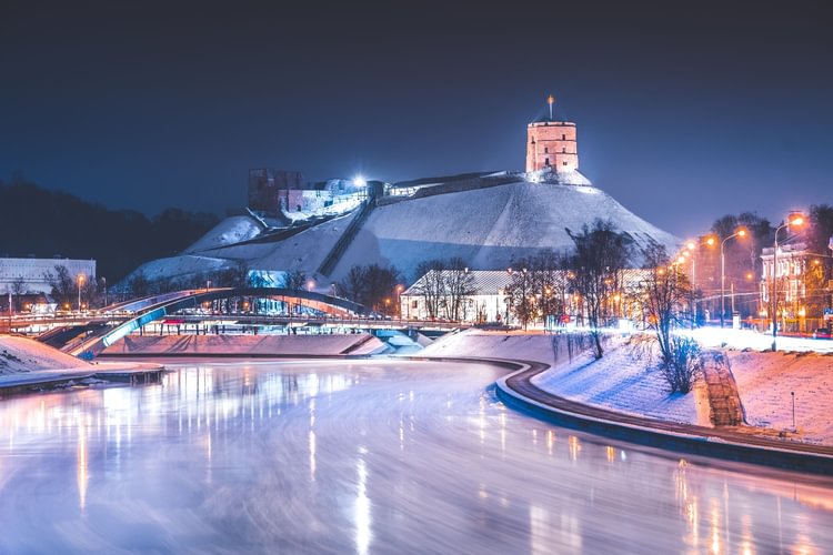 ©Go Vilnius. Gabriel Khitere Vilnius winter. Gediminos tower.