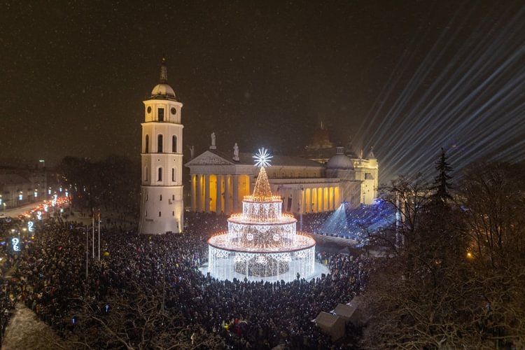 Vilnius Christmas Tree lighting event. Photo by Saulius Ziura