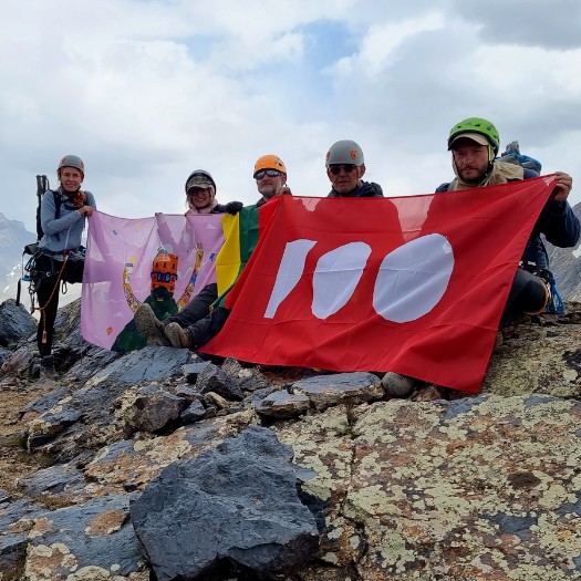 Lietuvos alpinistų senjorų klubas išskirtinai paminėjo amžinai jauno Vilniaus jubiliejų: po 50 metų antrą kartą įkopė į sostinės