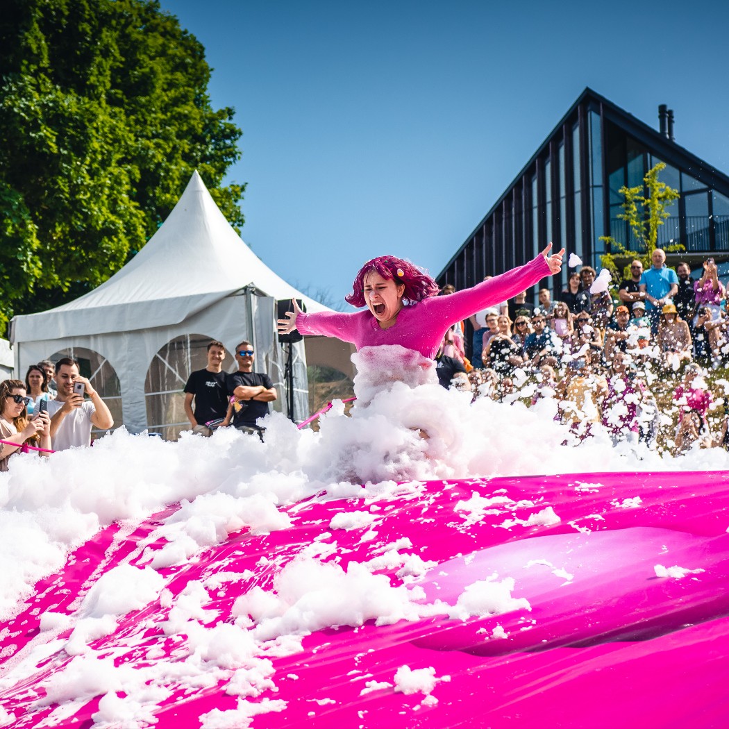  Discover Vilnius Events in 2024: From Pink Soup Fest to Lithuanian Song Festival with Hundreds of Choirs
