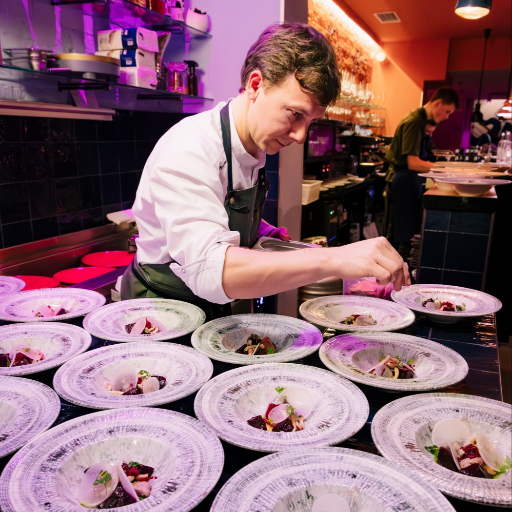 Rožinis šefo Deivydo Praspaliausko meniu Berlyno gastrofestivalyje tapo artėjančio „Vilnius Pink Soup Fest“ šaukliu