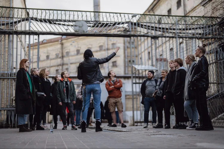 Ekskursija į Lukiškių kalėjimą anglų kalba