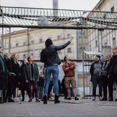 Zwiedzanie więzienia z przewodnikiem w języku angielskim