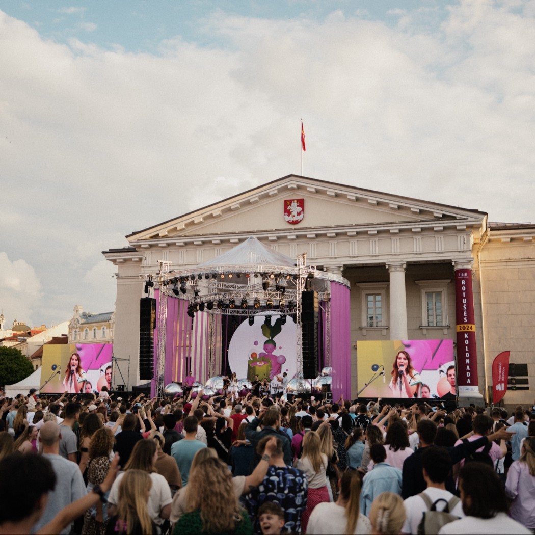Savaitgalį praūžęs Vilniaus šaltibarščių festivalis ne tik rožine spalva nudažė miestą, bet ir atrėmė Rygos iššūkį