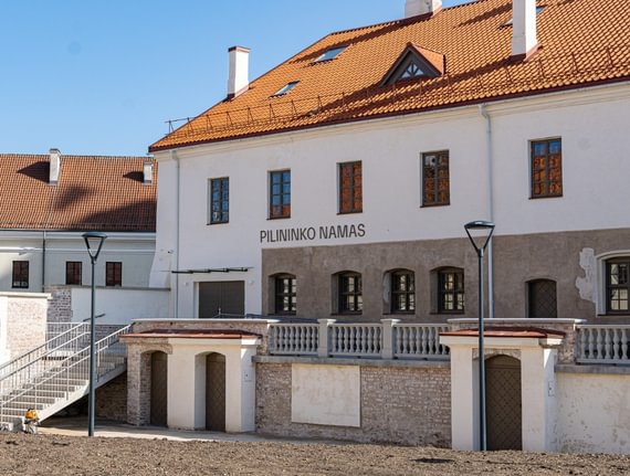 10. Pilininko namas