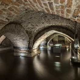 Cathedral Crypts and Medieval History Tour