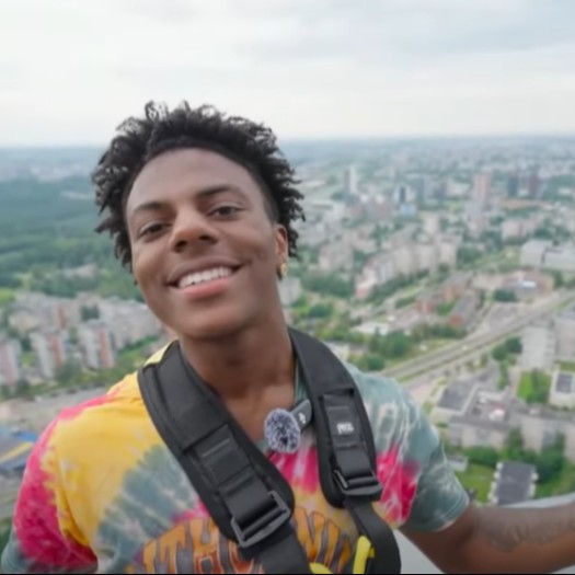 Lenkia dvigubai ir dar auga: „IShowSpeed“ vaizdo įrašas iš Vilniaus sutraukė milijonus