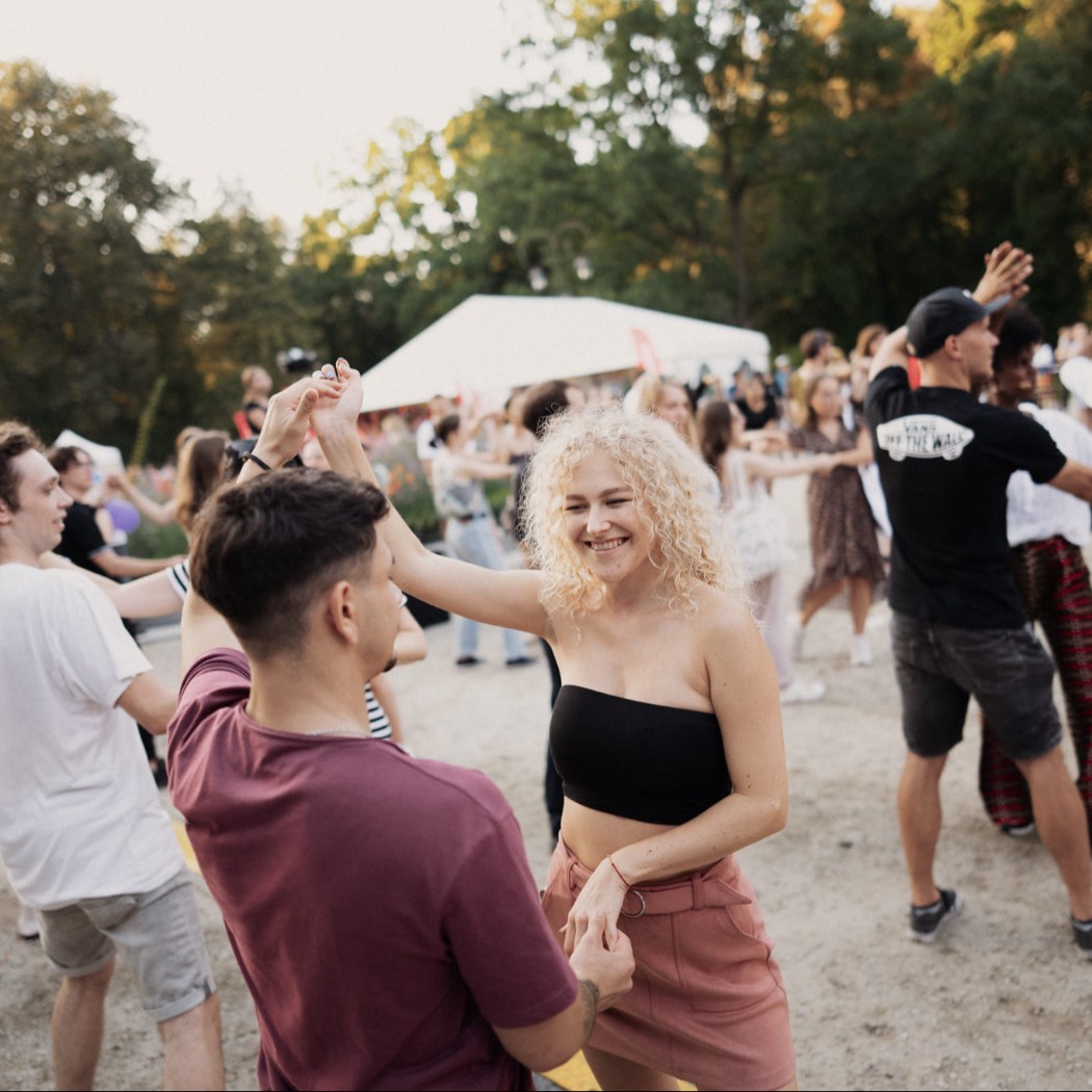 Daugiau nei 30 užsienio bendruomenių kviečia visus vilniečius švęsti įvairovę ir susitikti vieninteliame tokiame renginyje Balti