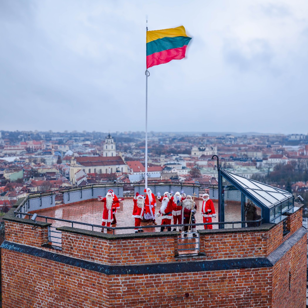 Sostinė kviečia švęsti Vilniaus kalėdiškiausią dieną: speciali valiuta, Kalėdų paštas ir šimtai choristų ant ledo