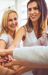 1000 Moterų Projektas tarptautinėms mamoms Lietuvoje 🌸