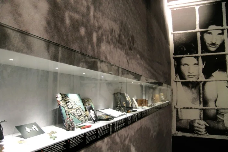 Wilno: Droga do wolności: za murami KGB