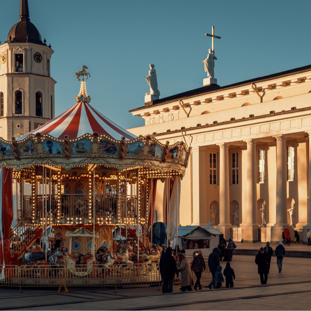 No stopwatch, no wall, just cinnamon buns: Vilnius’s Christmas marathon makes the news